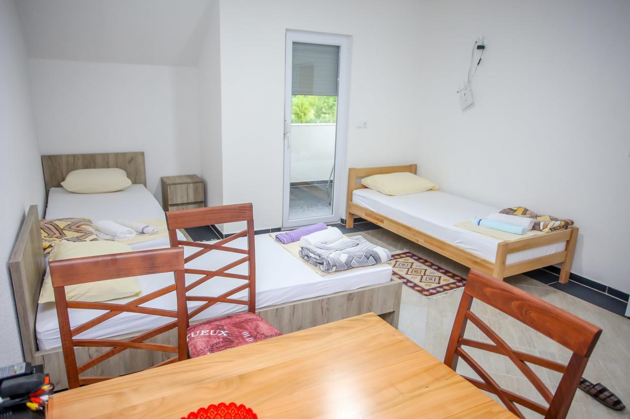 Apartments River Una 5 Бихач Экстерьер фото