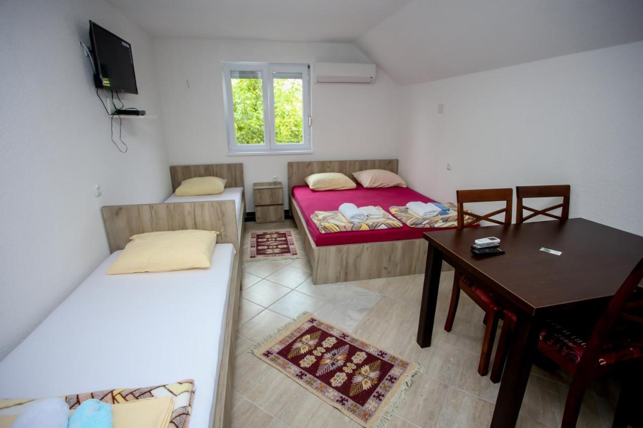 Apartments River Una 5 Бихач Экстерьер фото