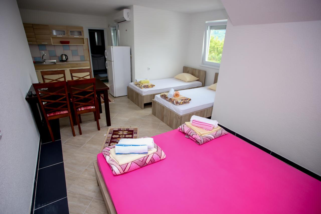Apartments River Una 5 Бихач Экстерьер фото