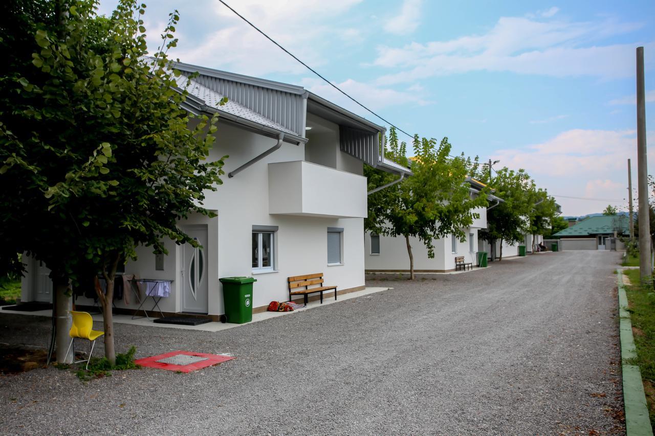Apartments River Una 5 Бихач Экстерьер фото